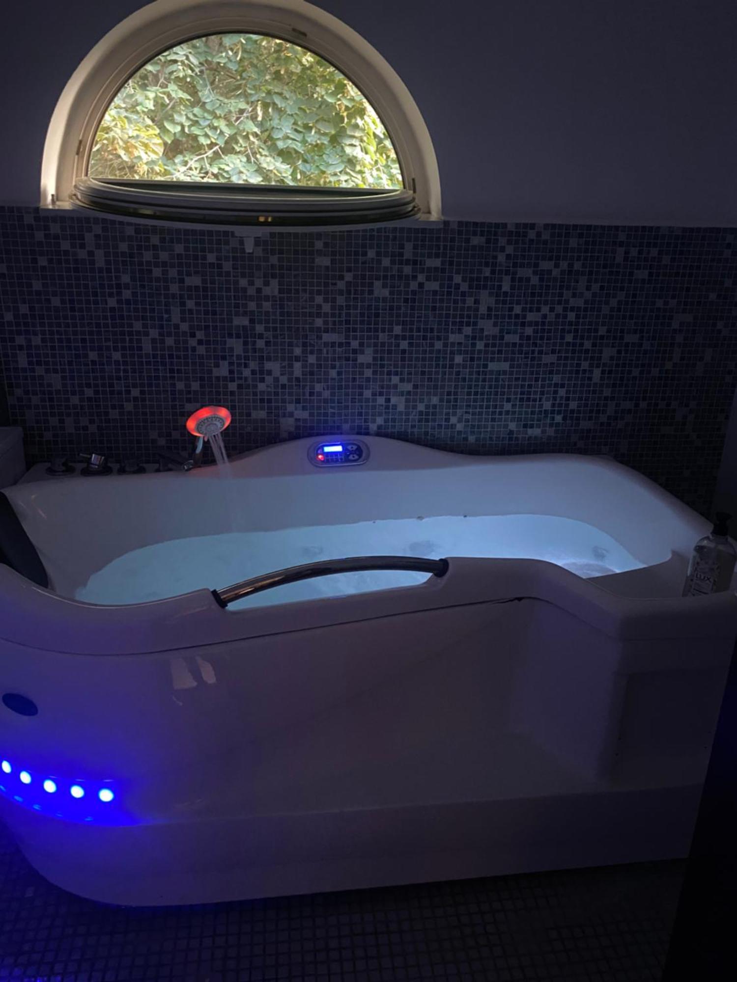 Hotel de apartamente Luxuria Bucureşti